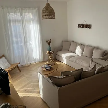 Lavande Holiday home